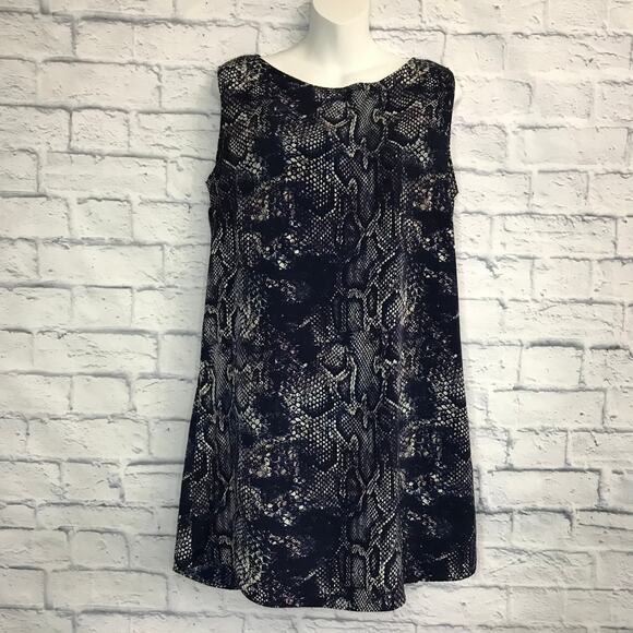 BUDDY LOVE Snakeprint Trapeze Dress - Picture 7 of 7